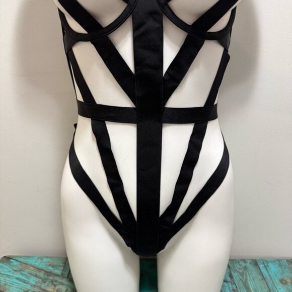 Victoria's Secret Very Sexy Black Bondage Bodysuit Size Small - Picture 6 of 12